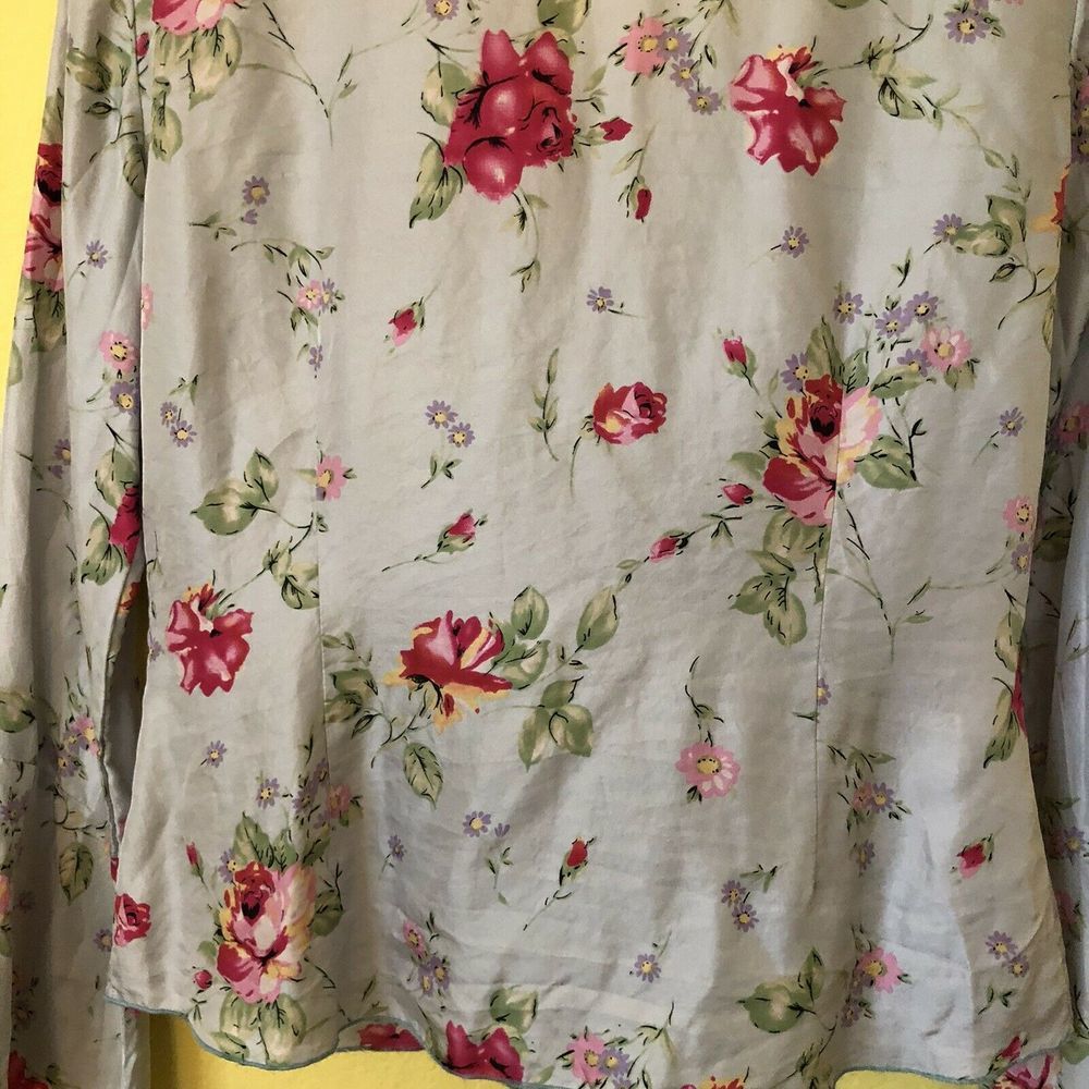 Johnny Was Light Blue Silk Blouse Floral Sz M - Picture 8 of 8